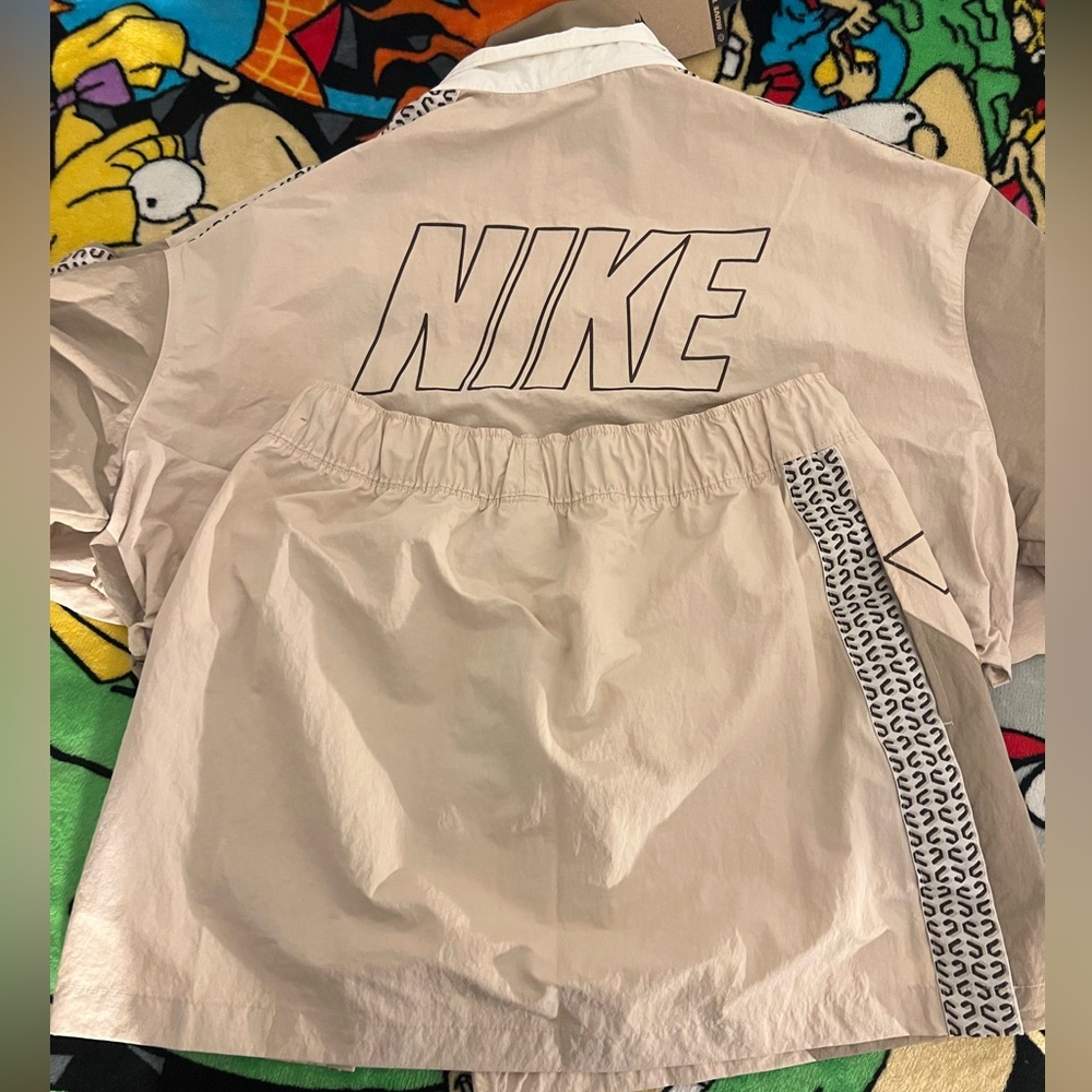 WMNS NIKE SPORTSWEAR